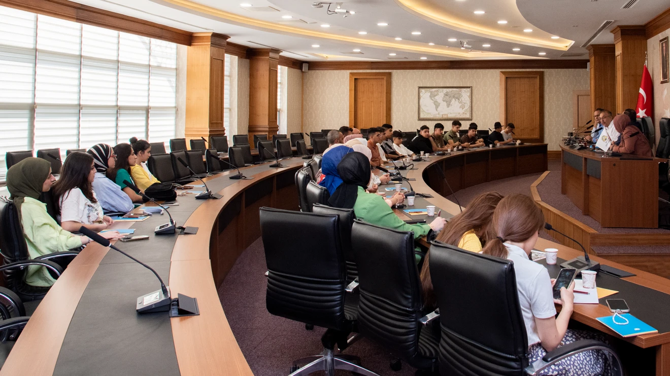 Türkmen öğrencilerden Selçuk Üniversitesine teşekkür ziyareti